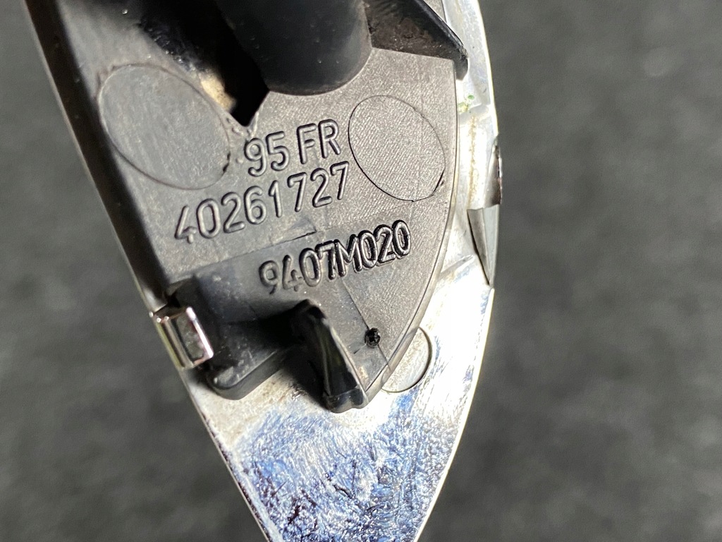 фото №3, Mini cooper r50 заглушка розпилювача лампи права