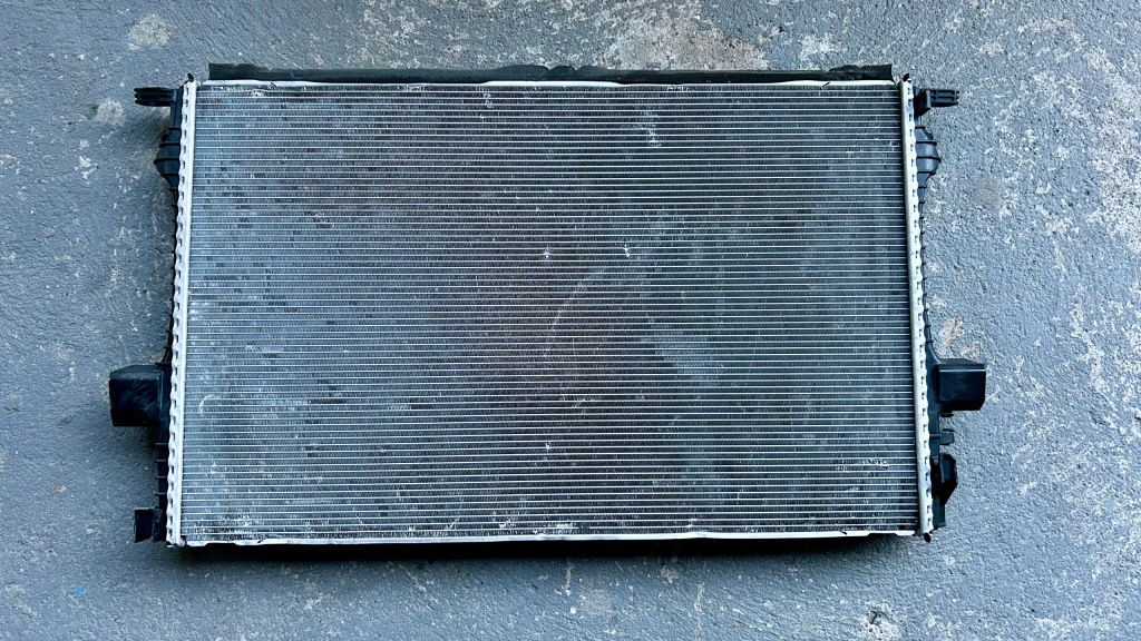 фото №1, Радиатор wody porsche panamera 971