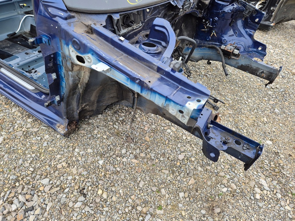 фото №1, Audi a1 8x 5d 14r чверть лонжерон правий перед lx5q