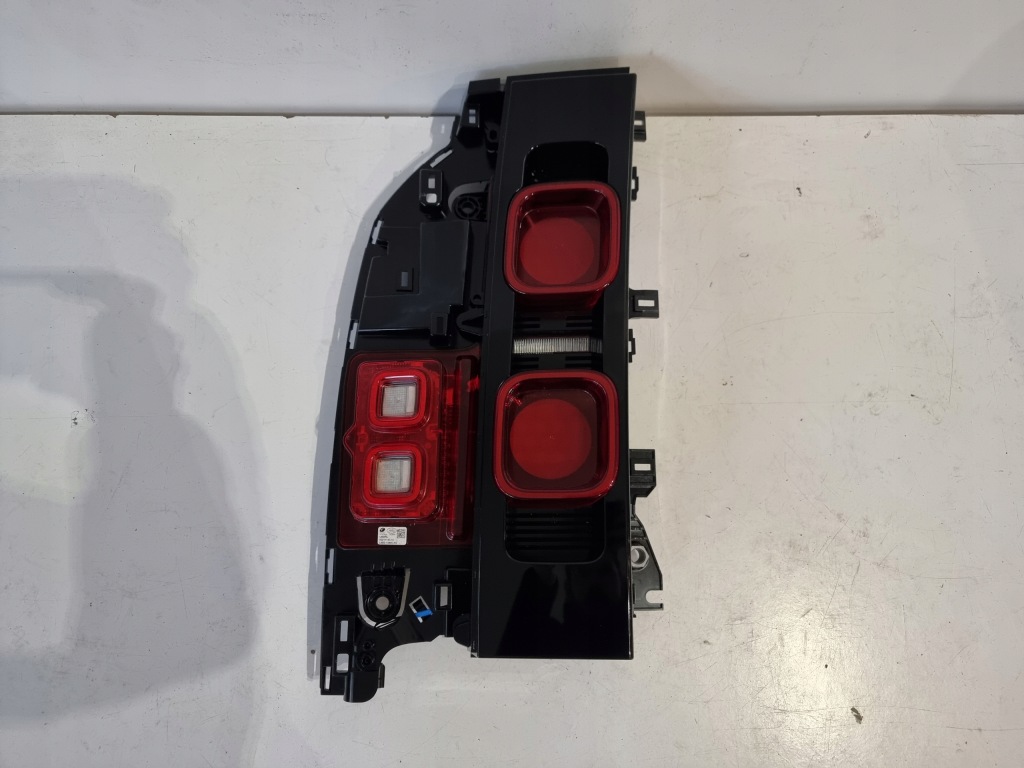 фото №1, Лампа задняя левая land rover defender ii l8b2-13405