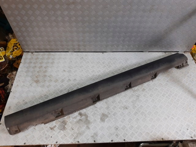 фото №1, Ford focus mk3 kombi молдинг порог левая