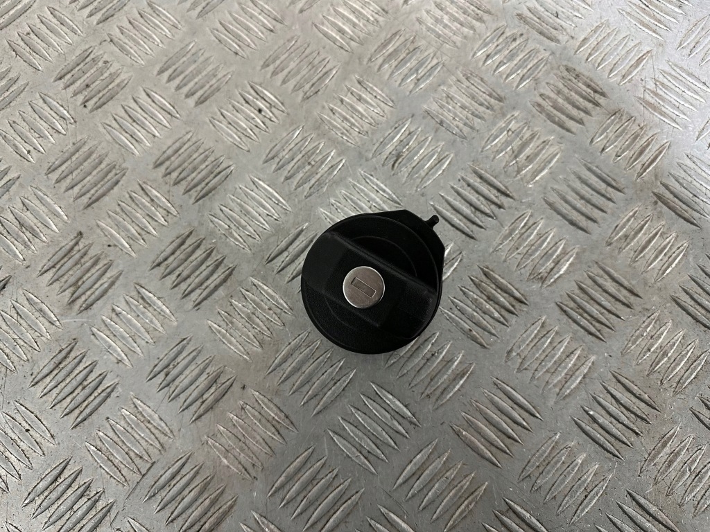 Купить Skoda fabia 2 крышка заливной топлива 1j0201553af