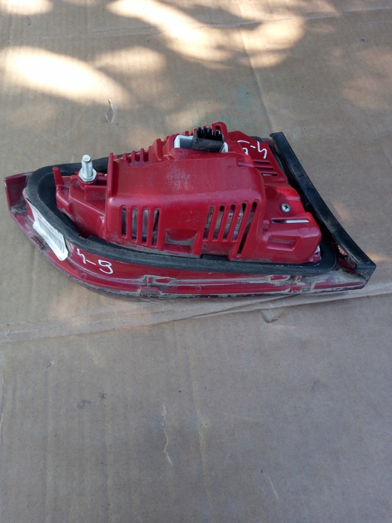 фото №7, Audi a4 b8 polift!!! лампа задняя правая w крышка kombi!!! led!!! 8k9945094e 4-9