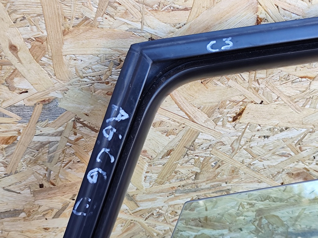 фото №7, Audi a6 c6 4f0 двері правий задня праве задні kombi скло рамка oryg