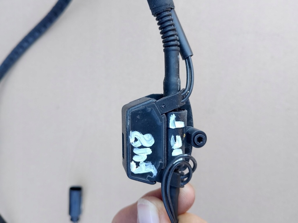 фото №4, Bmw x1 f48 lift омыватель капот