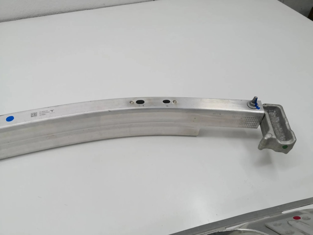 Балка усилитель бампера tesla y 21- перед комплект Доставка