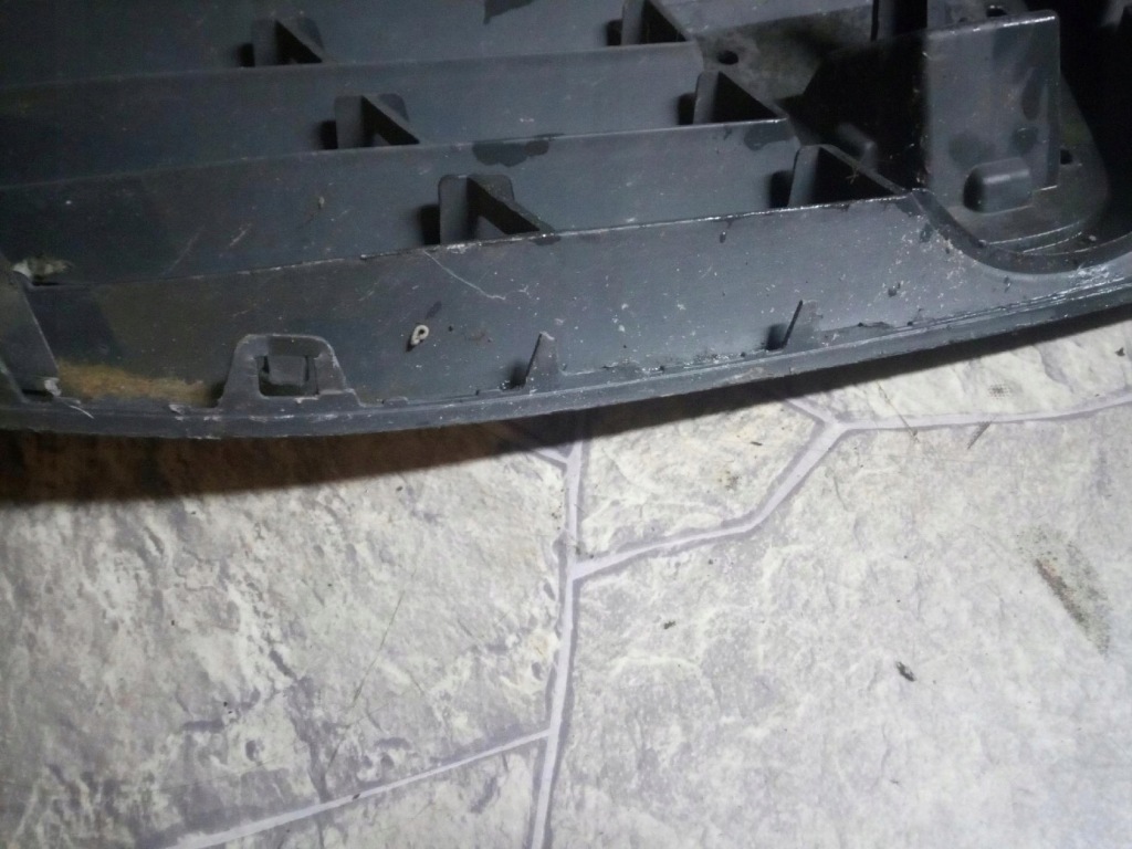 фото №2, Dacia logan lift 2008-2012 решётка радиатора решётка радиатора радиатора