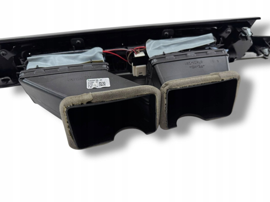 Bmw 5 f10 f11 2011 рамка бардачка панели приборной панели Недорого