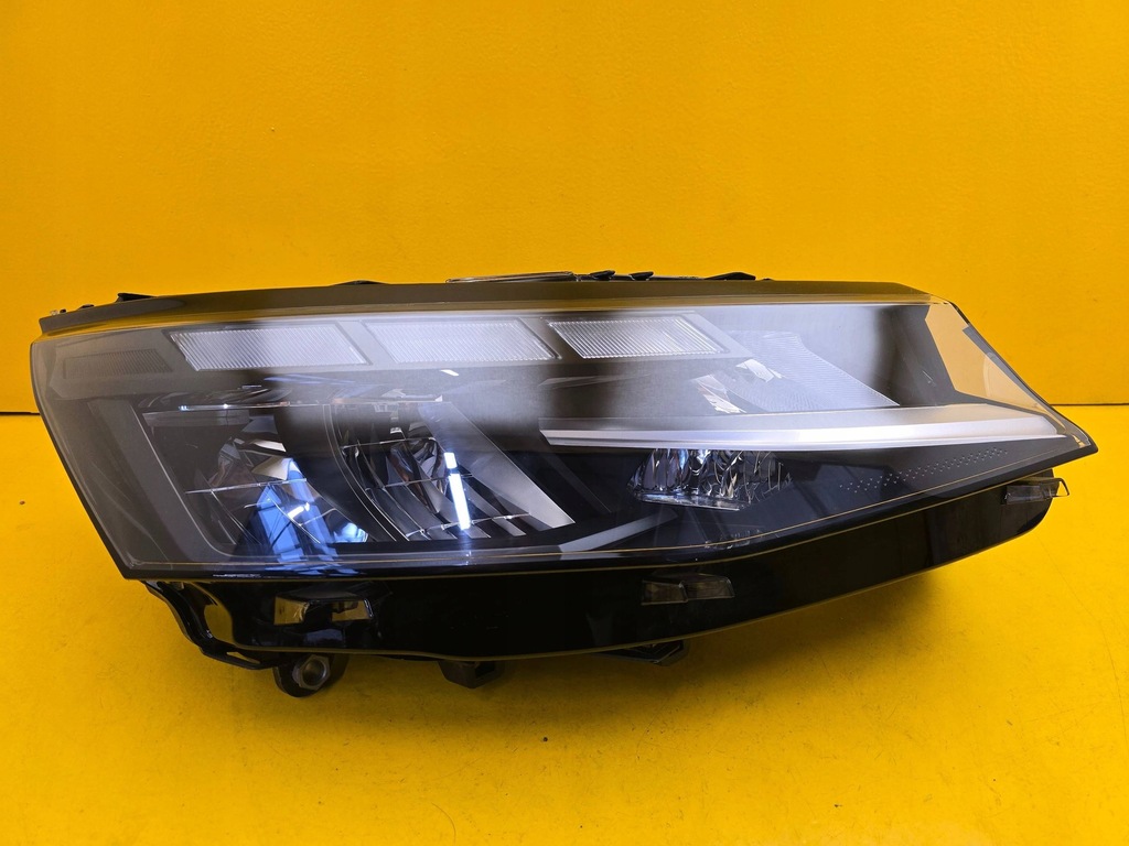 фото №1, Vw transporter caravelle t7 21- правий перед права передня лампа full led