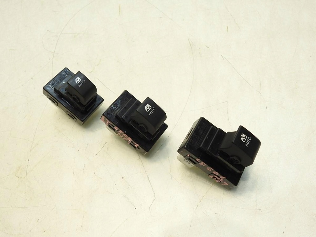 фото №8, Кнопка перемикач скло kia ceed i 93575-1h100