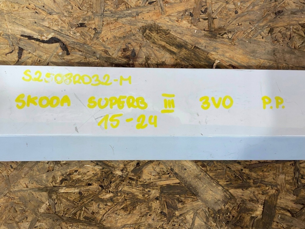 фото №8, Skoda superb iii 3 3v 15-24 молдинг нижняя дверь правое перед передняя