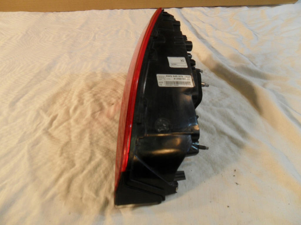 фото №8, Audi a4 b9 лампа крышки левый задняя 8w0 8w9 8w9945075