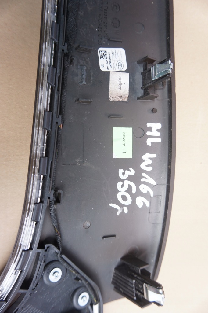 фото №11, Mercedes ml w166 молдинг декоративна консолі панелі