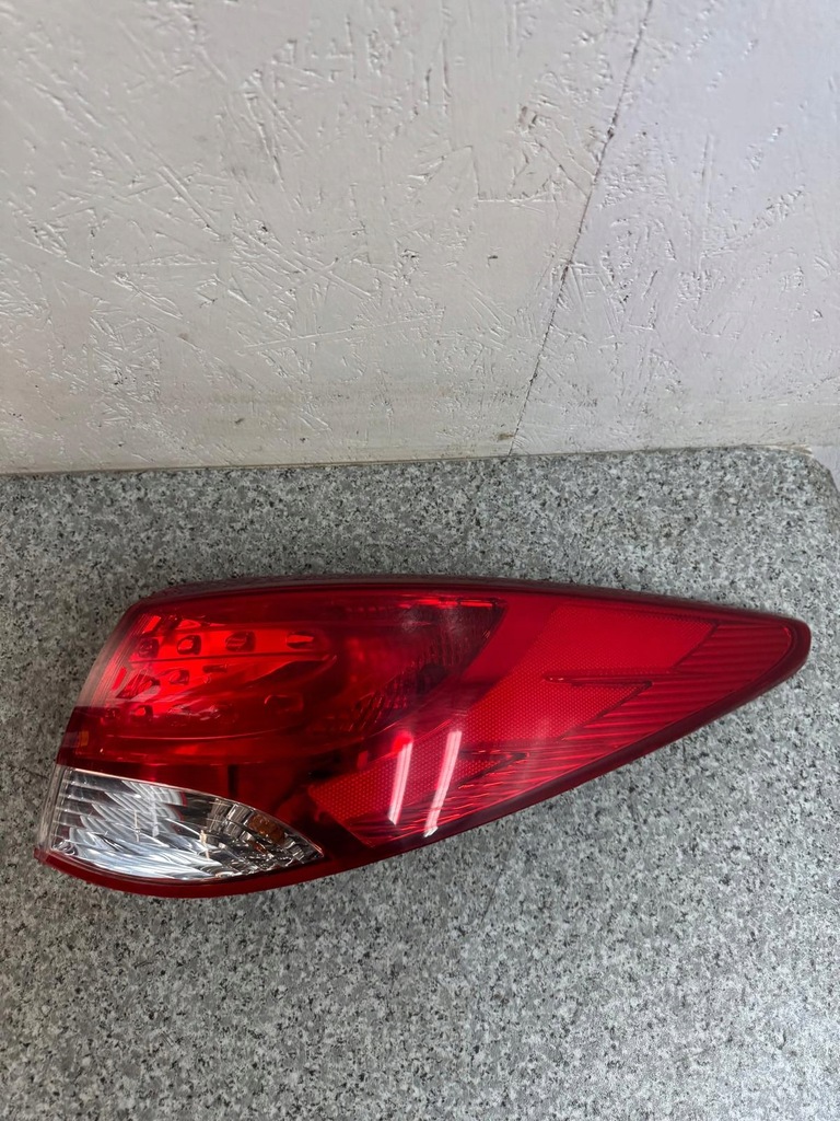 фото №7, Лампа правый задняя hyundai ix35 2013-2015 92402-2y0