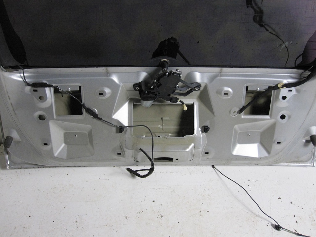 фото №8, Кришка багажника задня багажника citroen c4 2007r