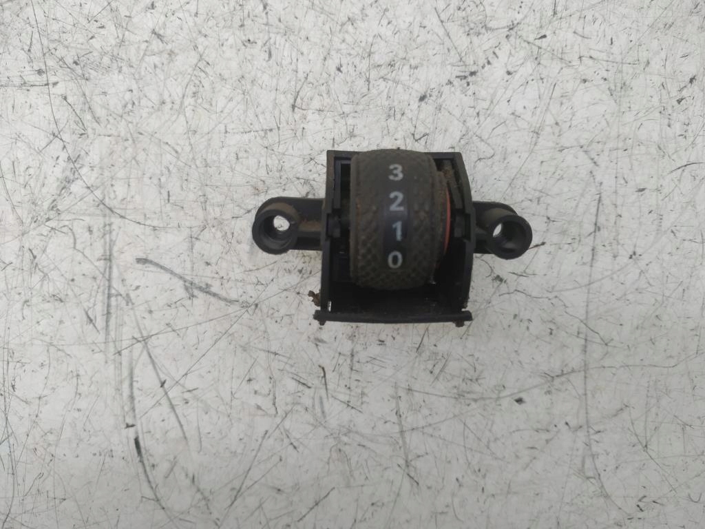 фото №1, Переключатель регулировки света fiat brava 1.6 16v