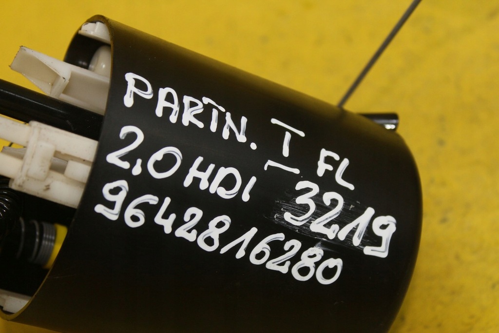 фото №8, Датчик уровня топлива 9642816280 partner i 2.0hdi