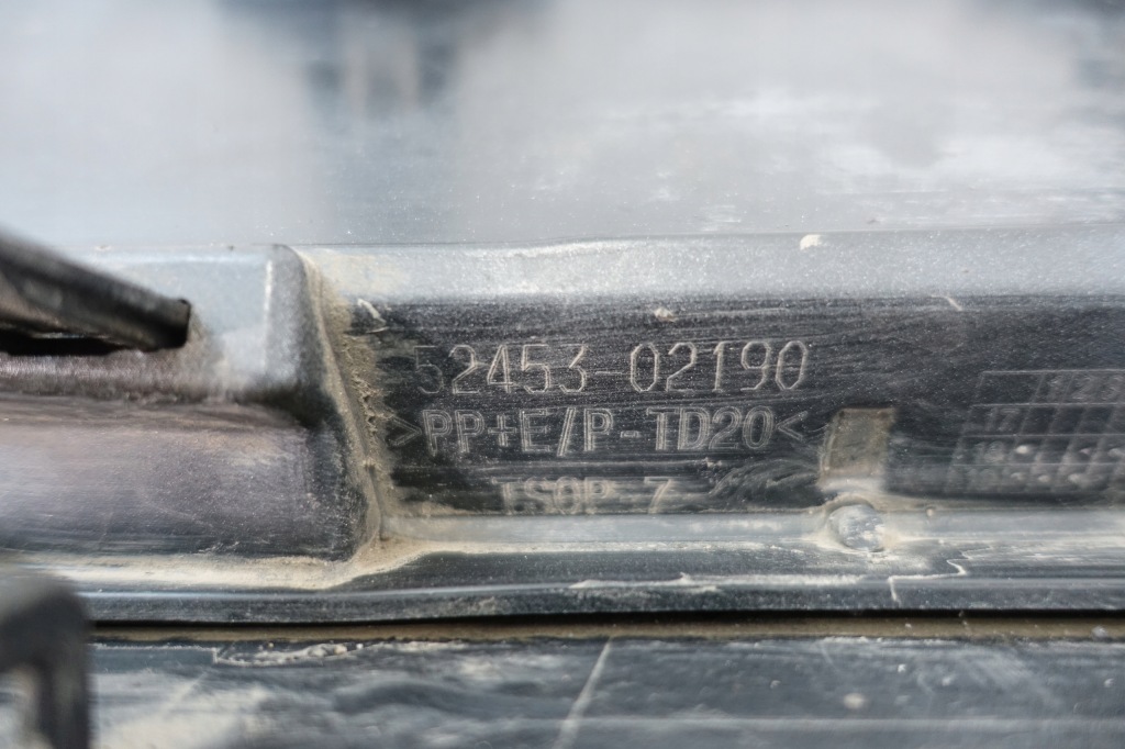 фото №8, Toyota corolla e21 kombi 2018- спойлер накладка диффузор бампера задняя