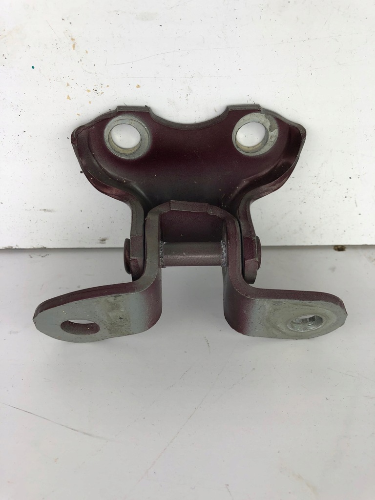 фото №1, Toyota rav4 петля дверь нижний правый перед