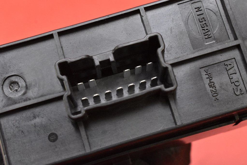 фото №8, Выключатель подъёма стекло правый перед 254111ka5a nissan leaf 1 i ze0 lift