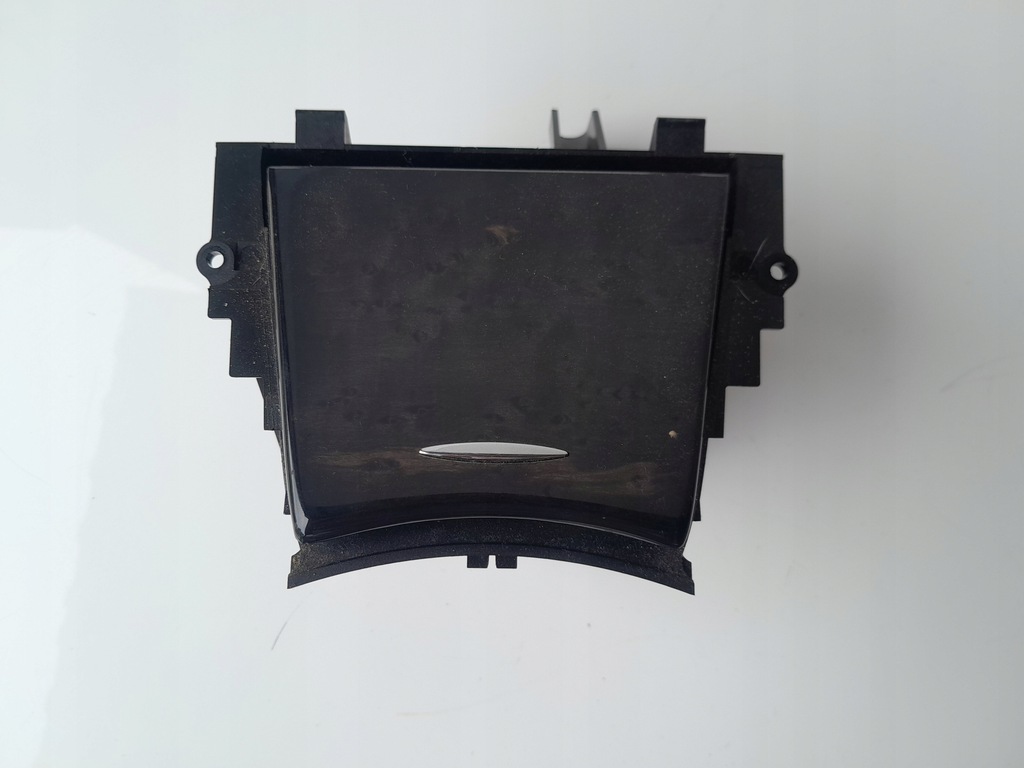 фото №1, Пепельница a2116800350 mercedes w211 e-klasa