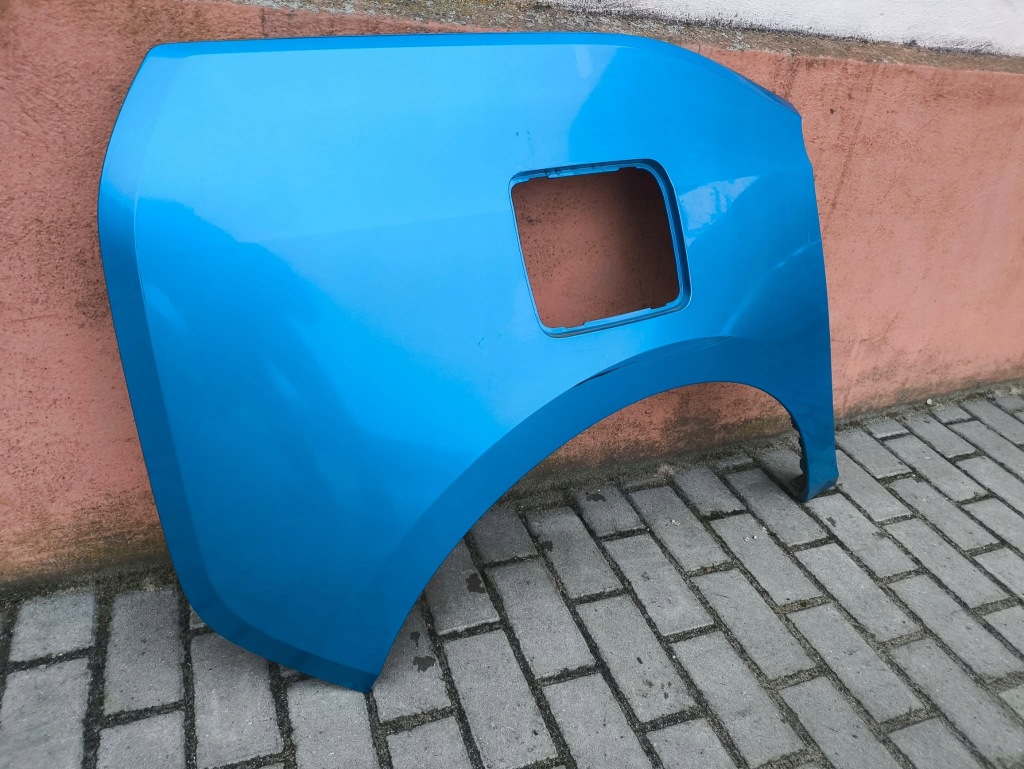 Купить Крыло задний правый bmw i3