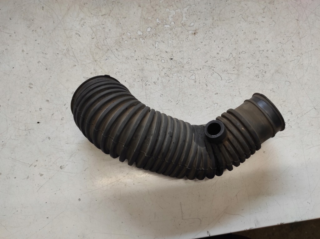 Ssangyong rodius 04- 2.7xdi труба впускний 23721-21050 Доставка