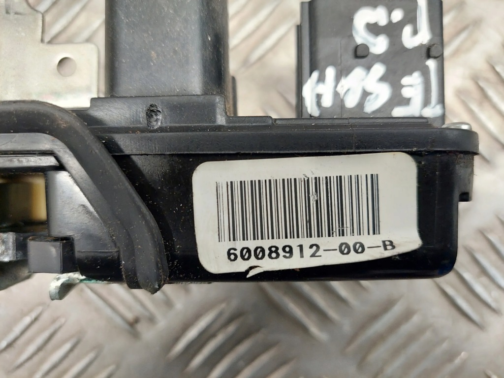 Tesla model s 600891200b перед сторона права замки Доставка