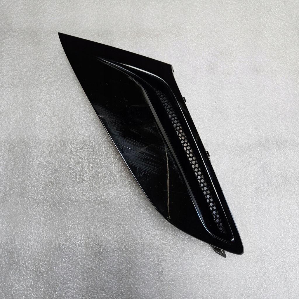 фото №1, Opel zafira c 13300504 решётка решётка радиатора рамка заглушка бампера левая