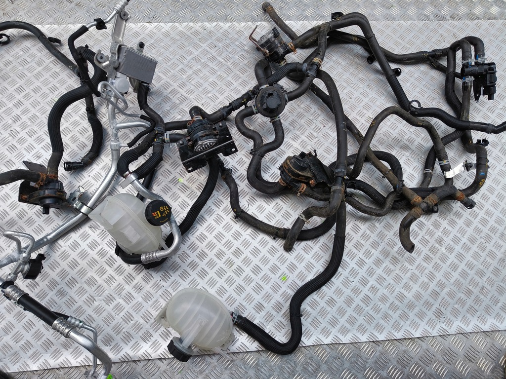 фото №10, Ford mustang mach-e 2021 2022- шланг wąż wody насос помпа комплект usa