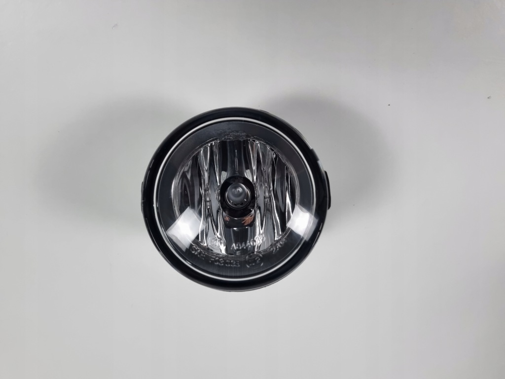 фото №1, Nissan 89210600 противотуманная фара правый = левый перед