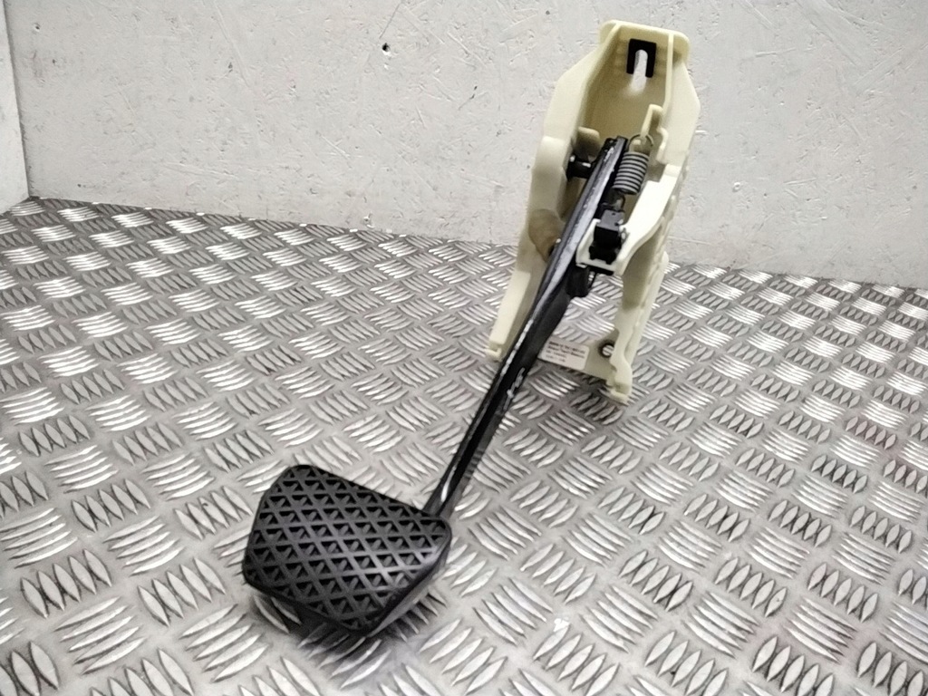 фото №1, Bmw x6 e71 2014 педаль гальма