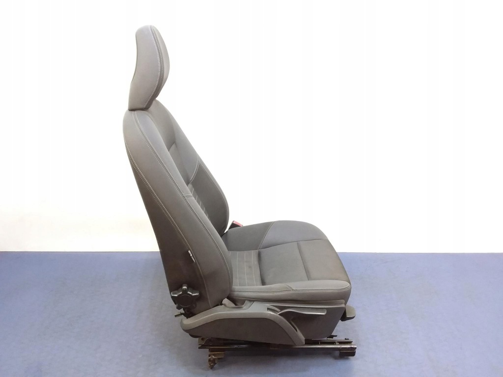 фото №3, Volvo v50 i сидіння пасажира шкіра