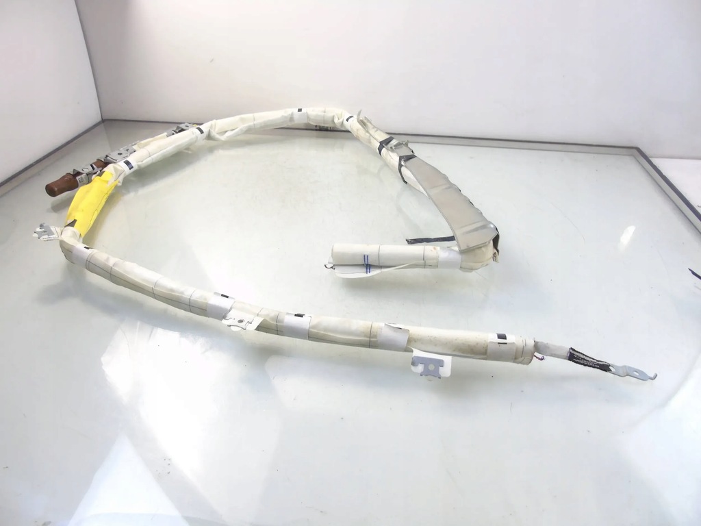 фото №1, Шторка безопасности подушка безопасности левая toyota verso 62180-0f020