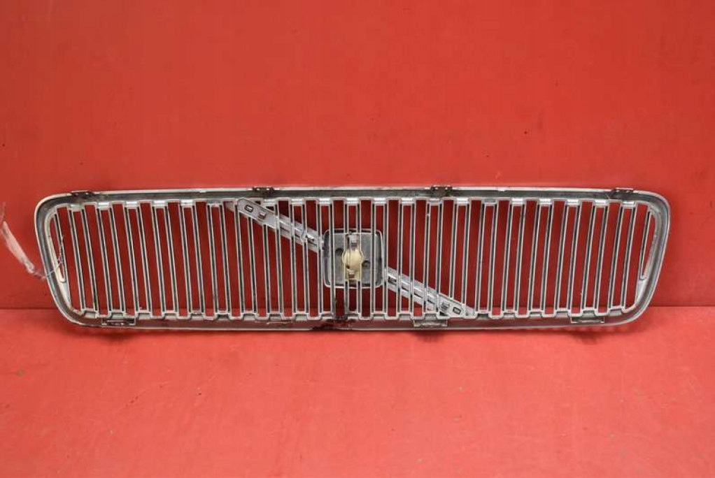 фото №11, Решётка радиатора решётка радиатора хром 08678680 volvo v50 03-11