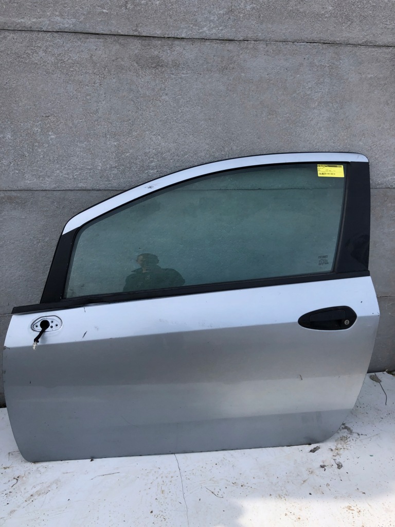 фото №2, Дверь перед передние левая fiat grande punto 3d