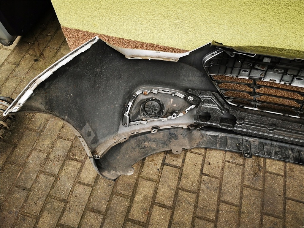 фото №15, Hyundai ix35 lift 12-15 бампер перед kompletny демонтаж