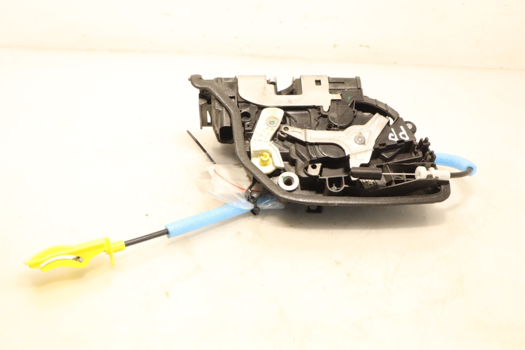 Замок правый перед дверь bmw 2 f45 728193410 Недорого