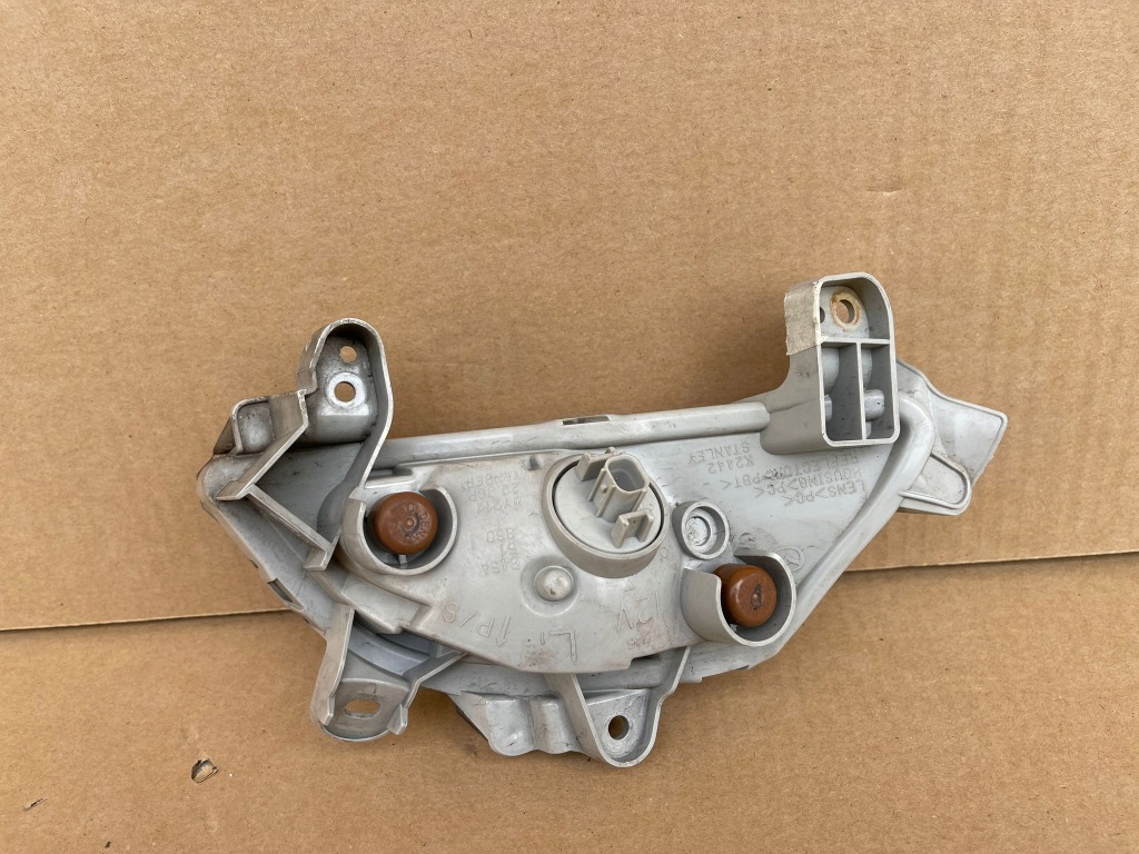 фото №2, Mazda 3 bm протитуманна фара лівий перед