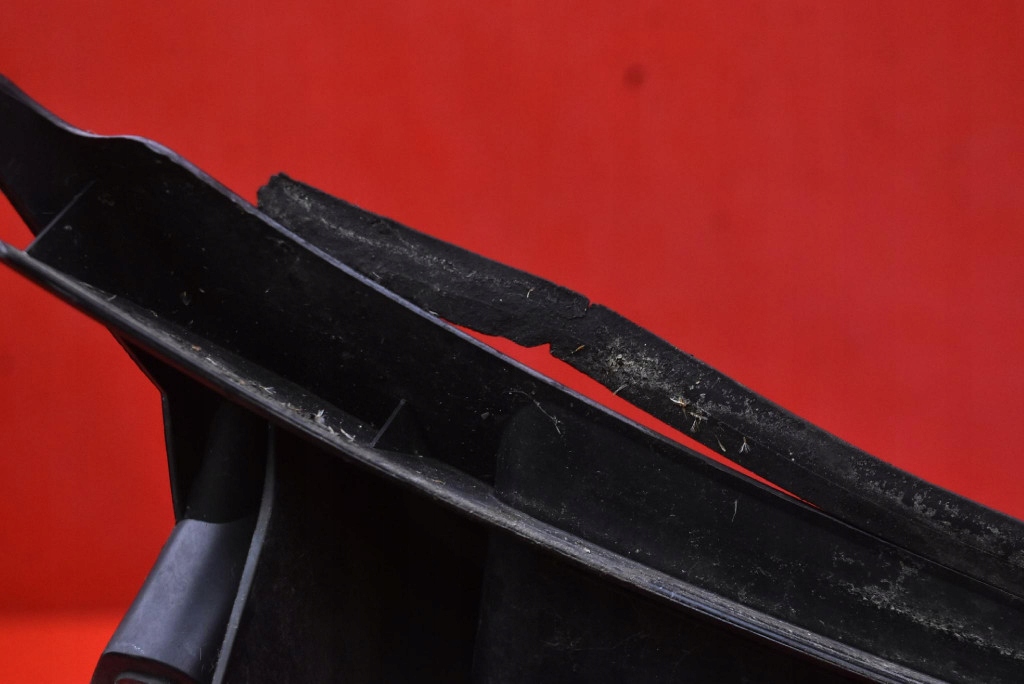 Жабо левая eu 2751209 mini cooper r55 10-14 с Разборки