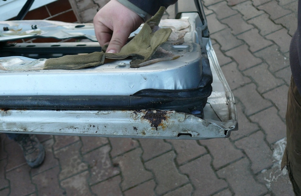 Дверей ліве задні mercedes s-klasa w140 744h Ціна