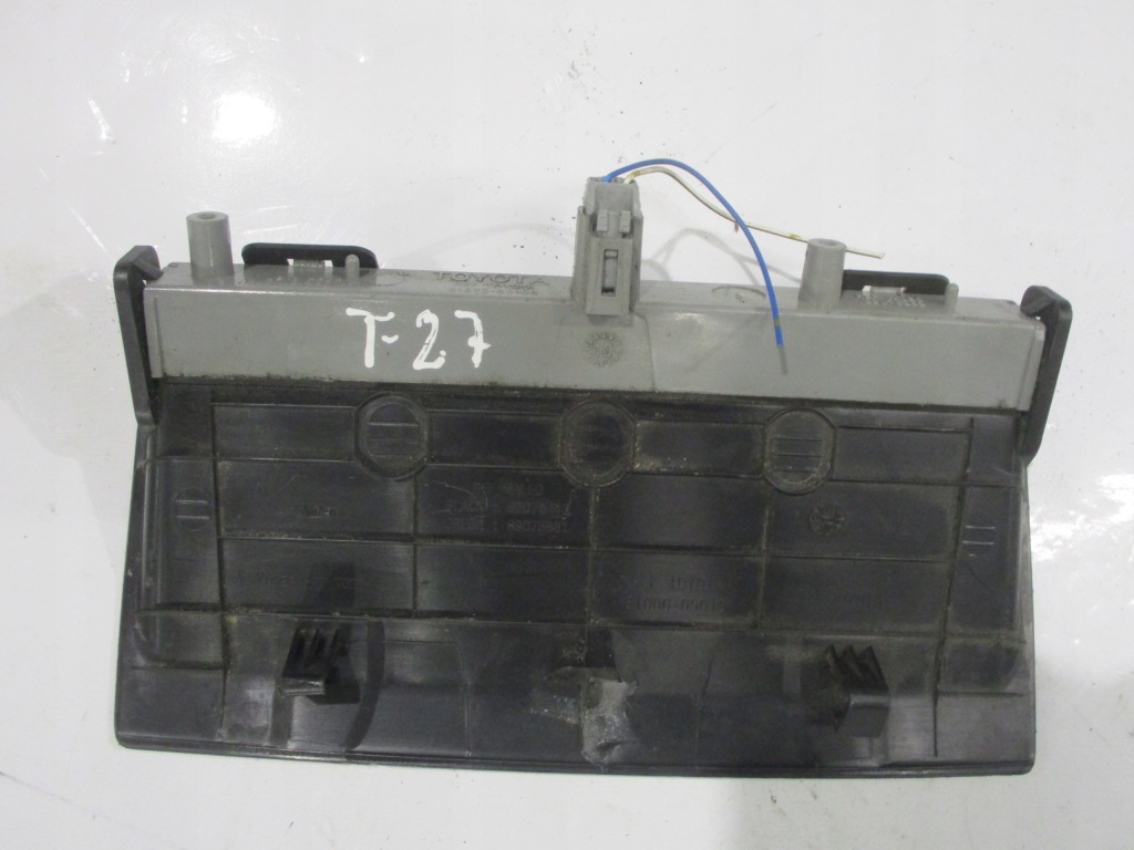 фото №2, Третий свет лампа стоп стоп-сигнал toyota avensis t27