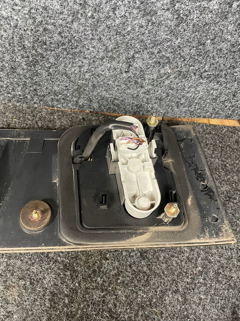 фото №6, Volvo v40 kombi 00-04r накладка кришки багажника 30632612