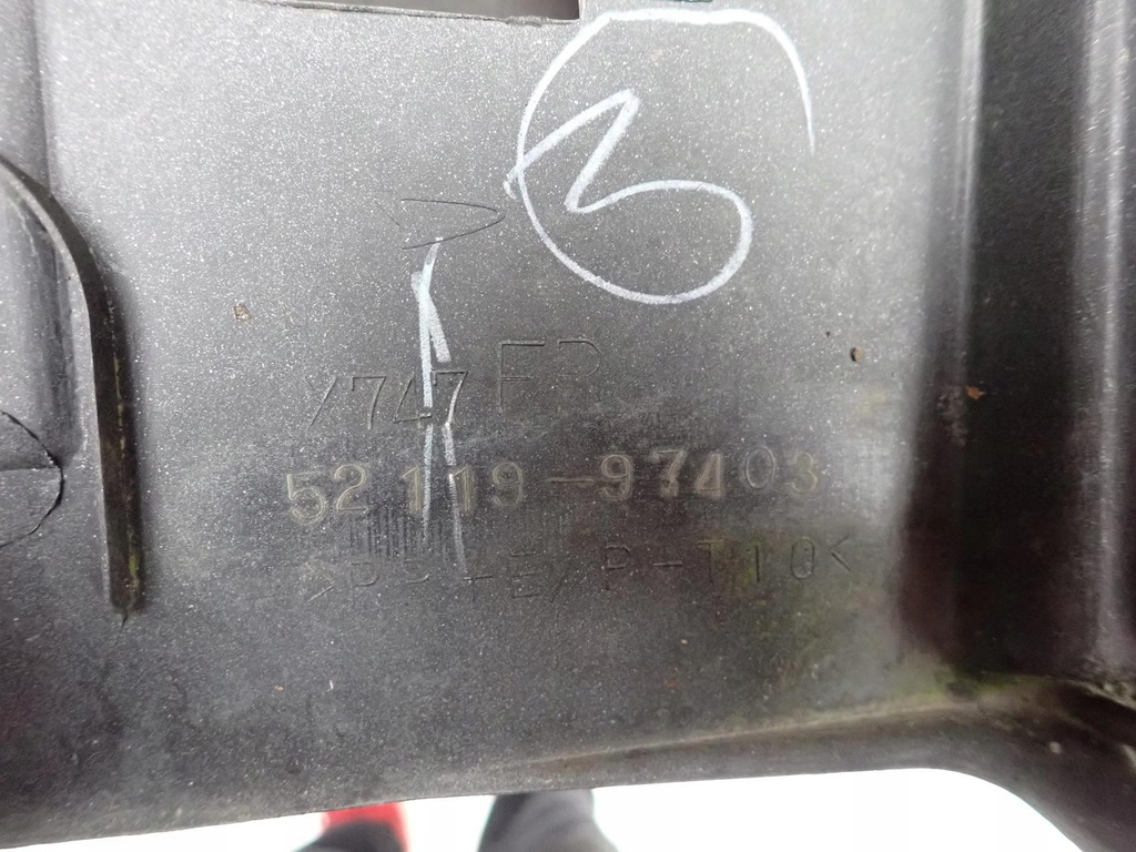 фото №11, Daihatsu yrv 00-05 бампер перед передній