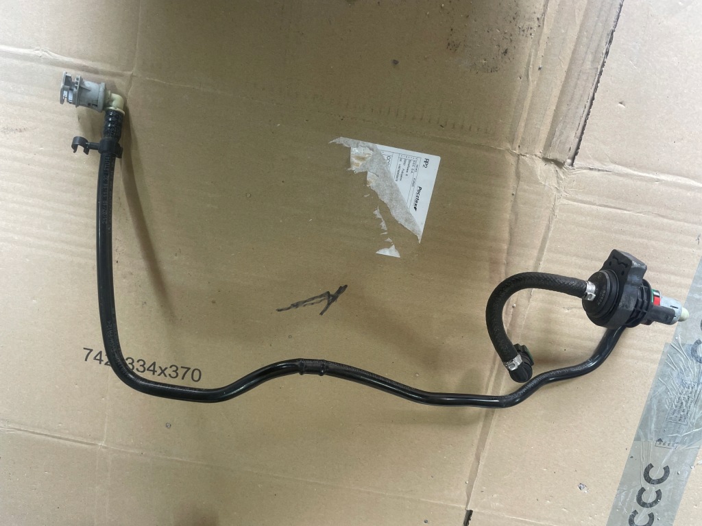 фото №1, Клапан вакуумa шланг mercedes w177 2.0 t amg