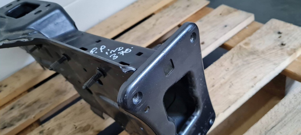 фото №7, S3 8y a3 лонжерон правая правый перед передняя четверть lz7s