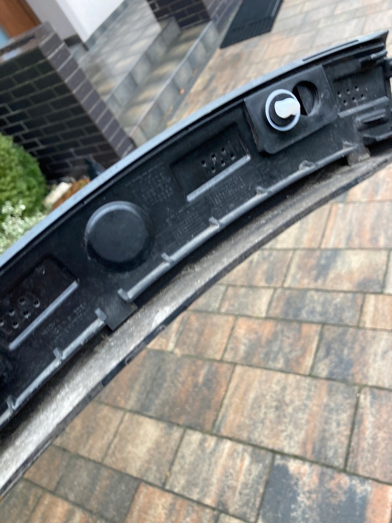 фото №9, Volvo xc40 xc-40 31448329молдинг права задня