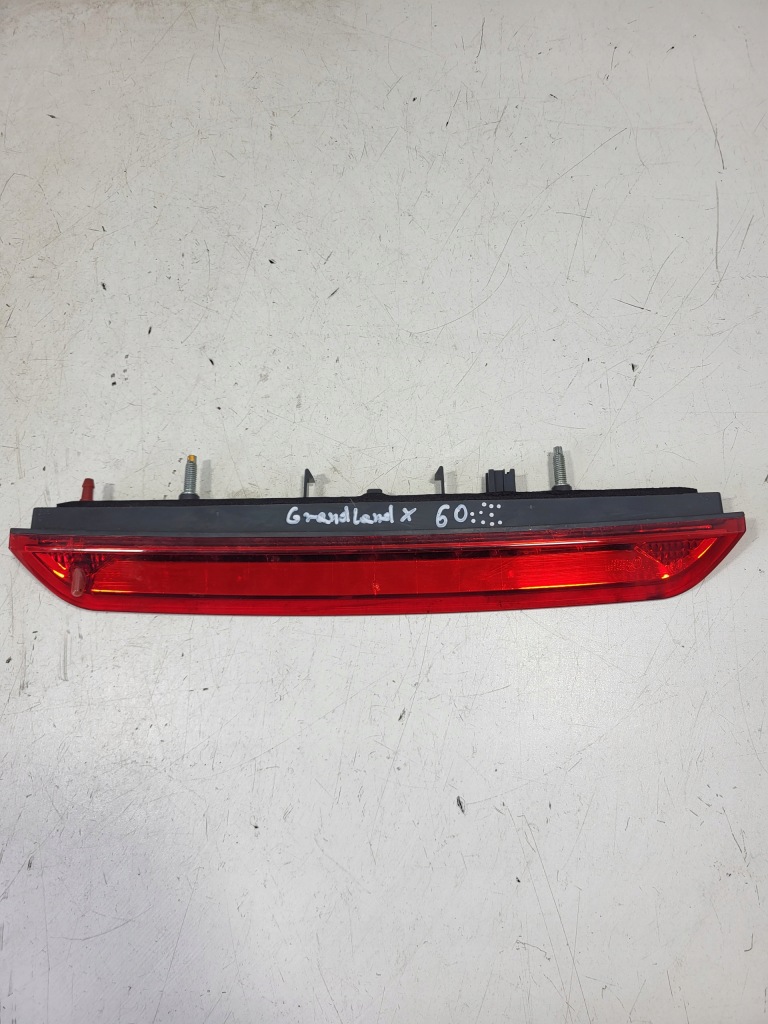 фото №1, Дополнительная лампа стоп opel grandland x 75 9688016380 31016671 1.56l дизель