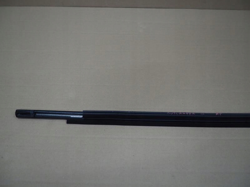 Молдинг уплотнитель parapet дверь правый  задняя mitsubishi outlander 3 рестайлинг Недорого