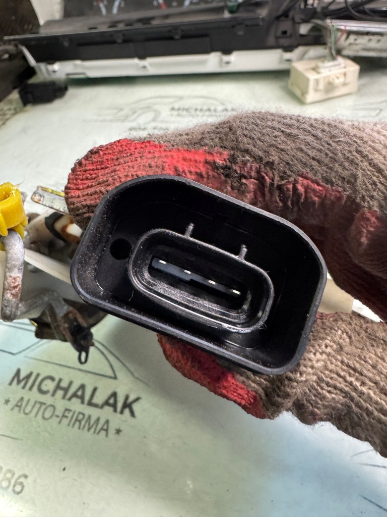 фото №3, Toyota avalon ii замок дверь левый задняя